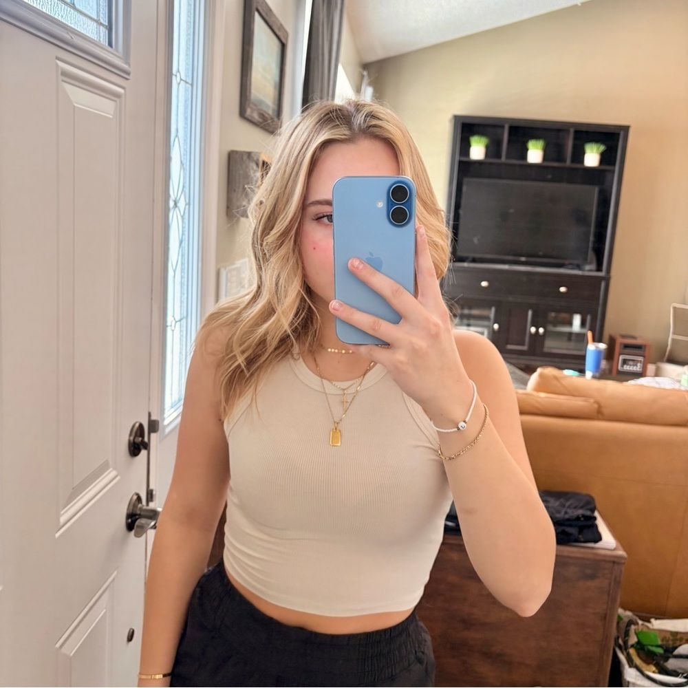 Aritzia Tank